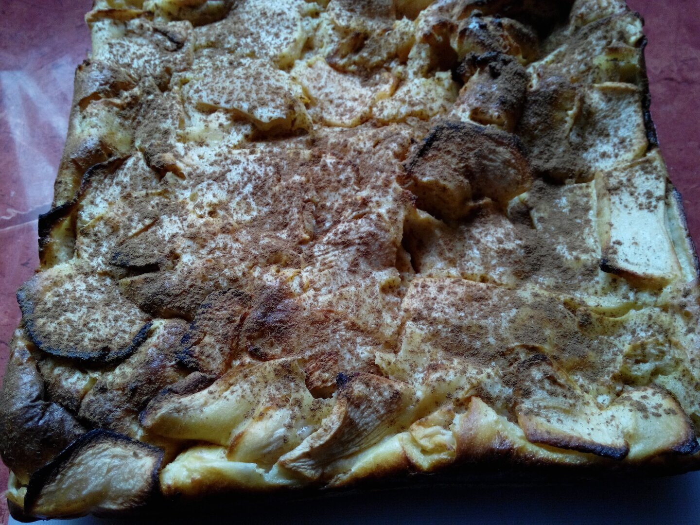 Almás, grízes pite