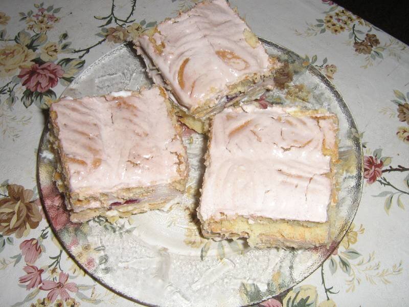 Tejfölös süti