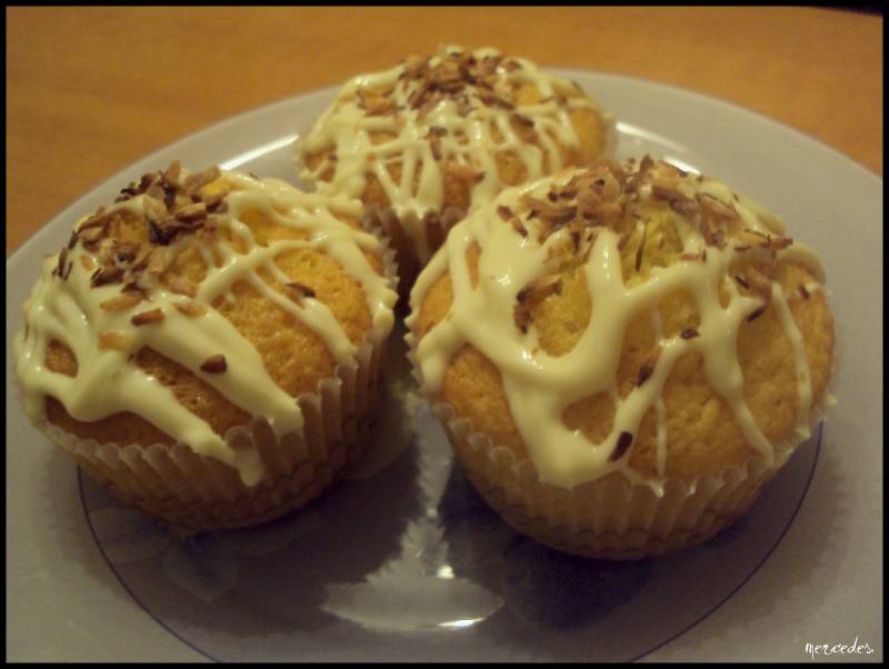 Fehércsokis-kókuszos muffin