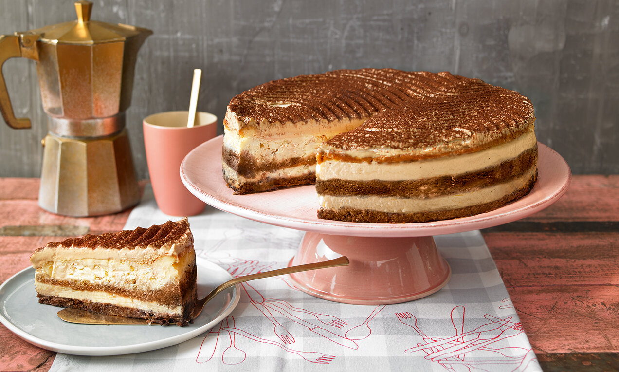 A Tiramisu sajttorta recepte körülbelül 12-14 szelet süteményhez elegendő.