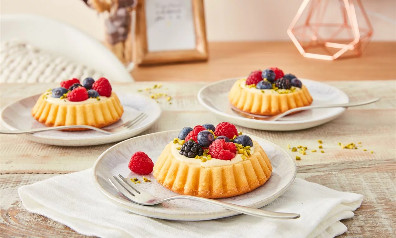 A Mini gyümölcstorták receptje 6 darab süteményre elegendő.