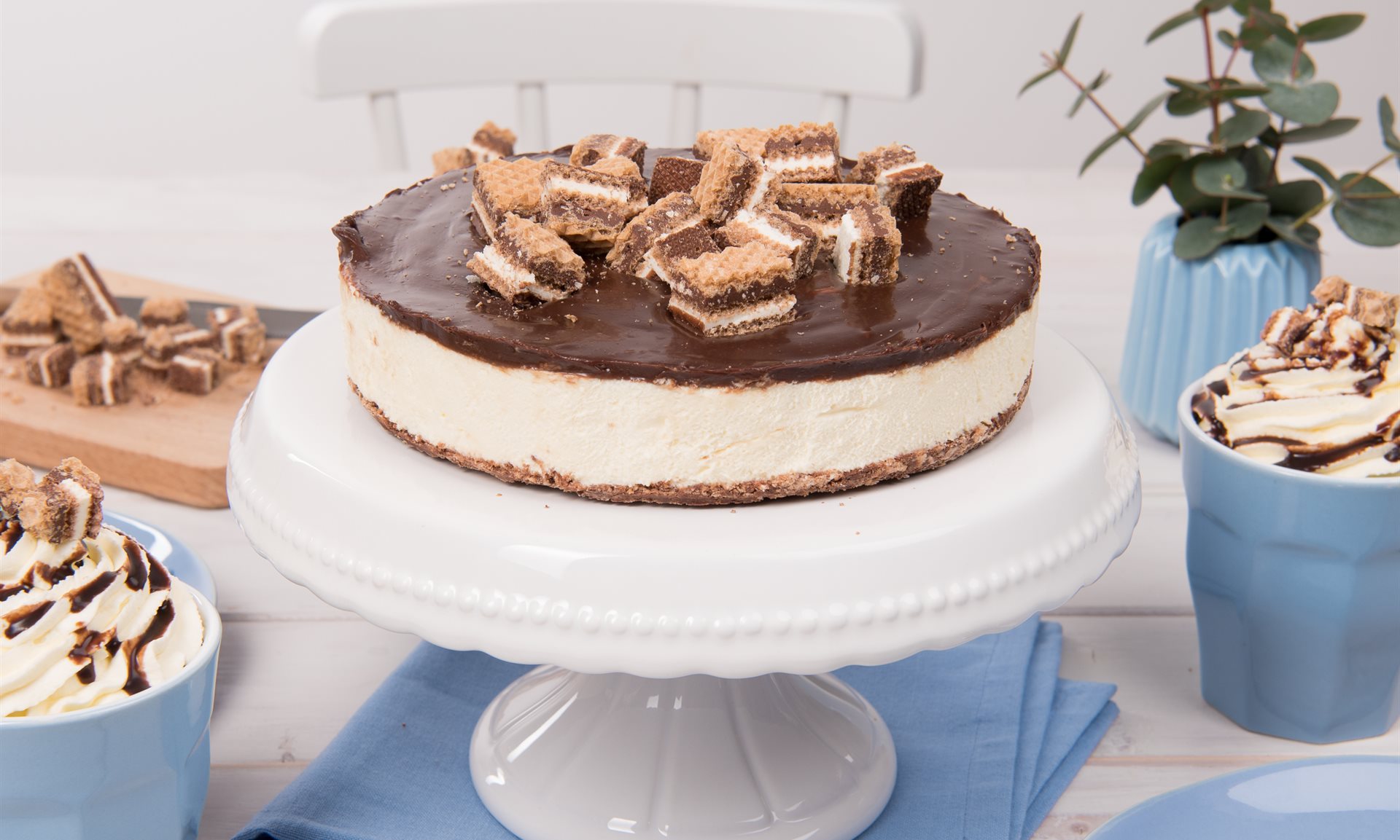 Mogyorós, tejkrémes ostyás torta