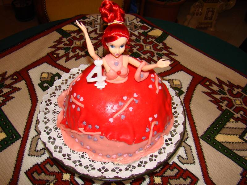 Barbika kisunoka tortája