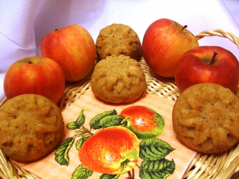 Reszelt almás muffin fahéjjal ízesítve