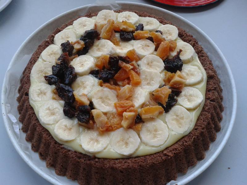 Csokis-vaníliás banános-aszalt gyümölcsös torta