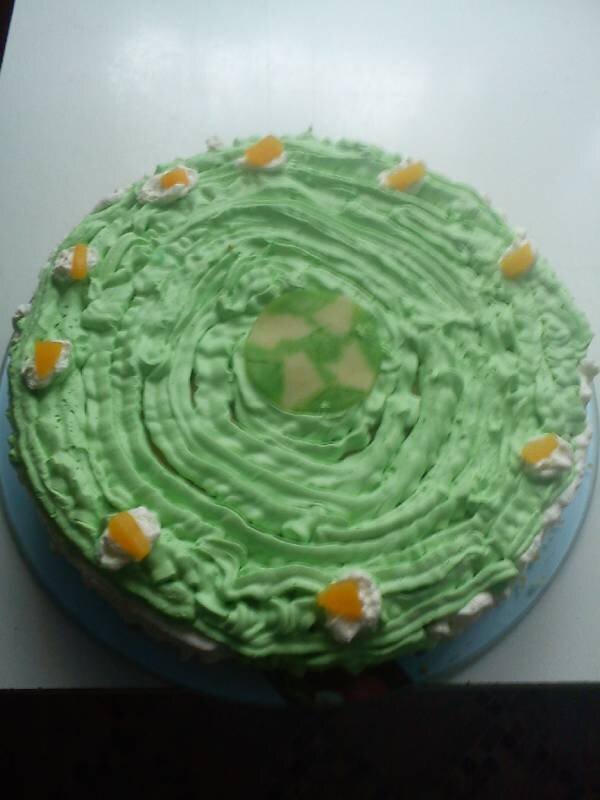 Oroszkrém torta barackkal