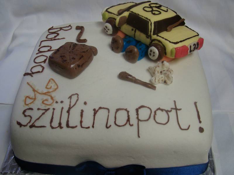Torta autószerelős
