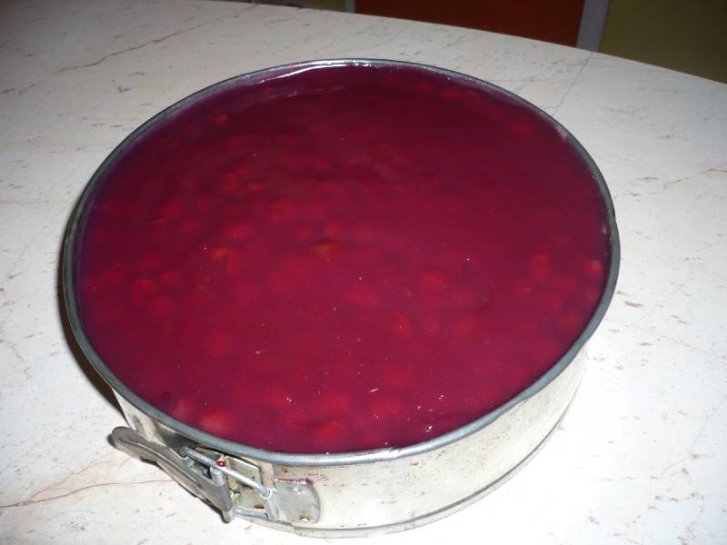 Kakaós-meggyes palacsinta torta