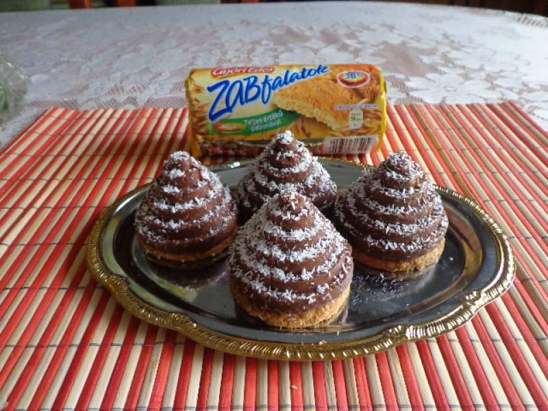 Piramis kissé egészségesen