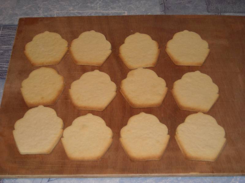 Linzer muffin
