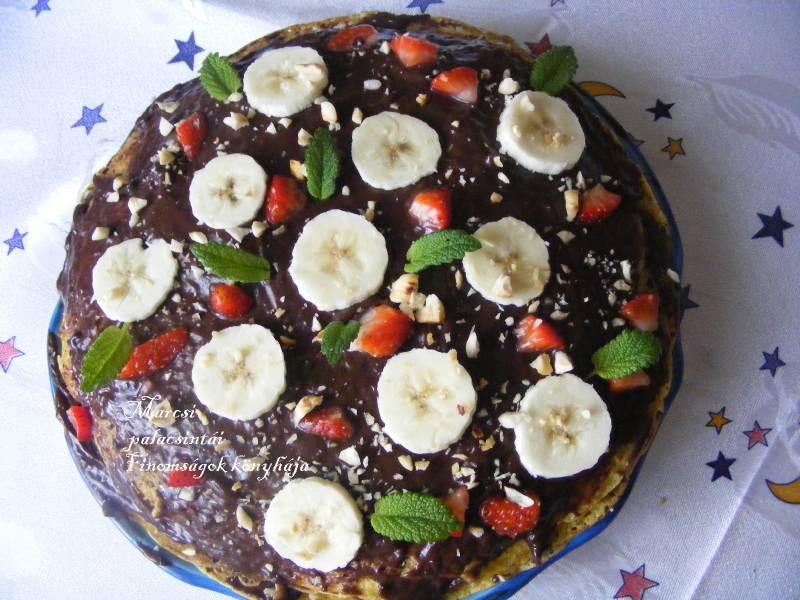 Csokis mogyorós palacsinta torta