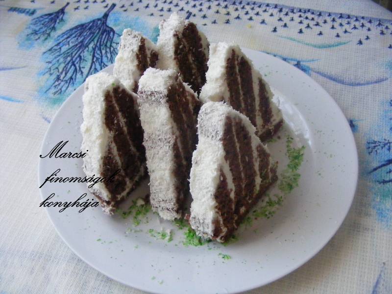 Kókuszos piramis
